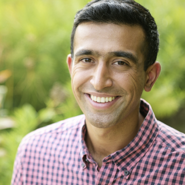 Raghav Rao Headshot